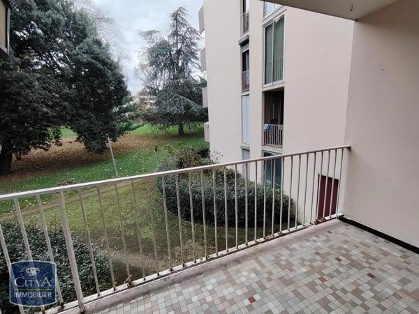 Appartement à louer 3 pièces 77.44m²