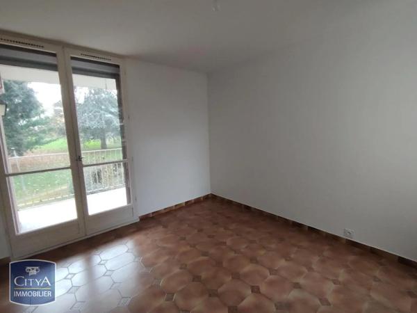 Appartement à louer 3 pièces 77.44m²