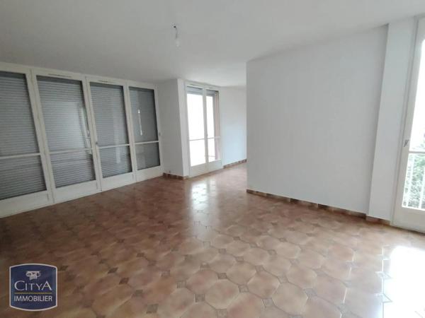 Appartement à louer 3 pièces 77.44m²