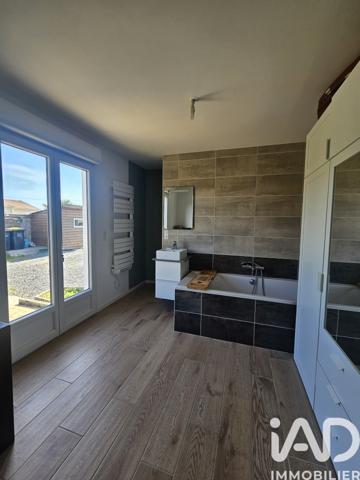Maison à vendre 4 pièces 108 m² Roullet-Saint-Estèphe