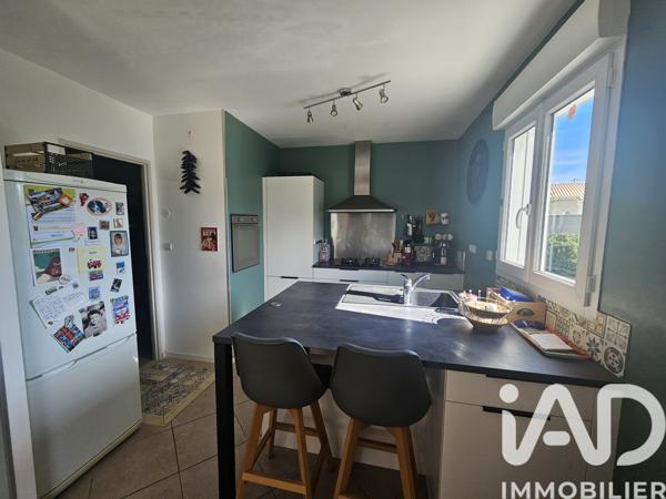 Maison à vendre 4 pièces 108 m² Roullet-Saint-Estèphe