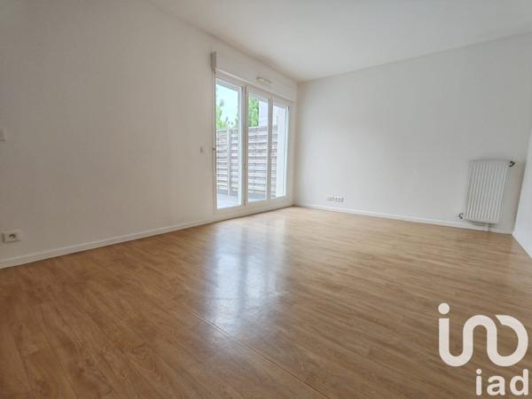 Appartement 3 pièces de 59 m² à Saint-Pierre-du-Perray (91280)