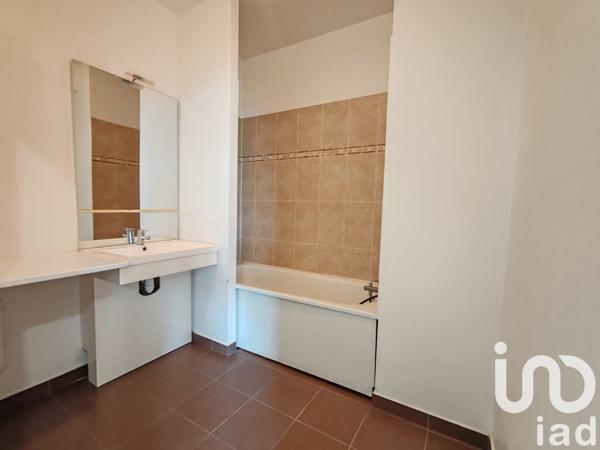 Appartement 3 pièces de 59 m² à Saint-Pierre-du-Perray (91280)