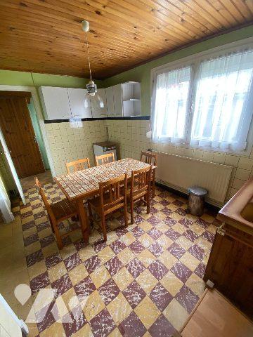 CALAIS MAISON DE VILLE 3 CHAMBRES COUR