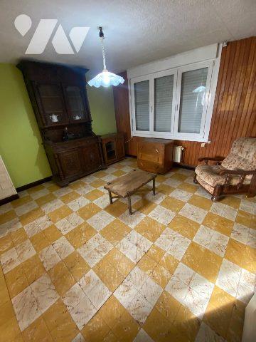 CALAIS MAISON DE VILLE 3 CHAMBRES COUR