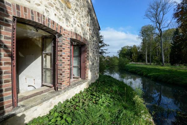 Ancien moulin à farine du XVII siècle classé patrimoine remarquable