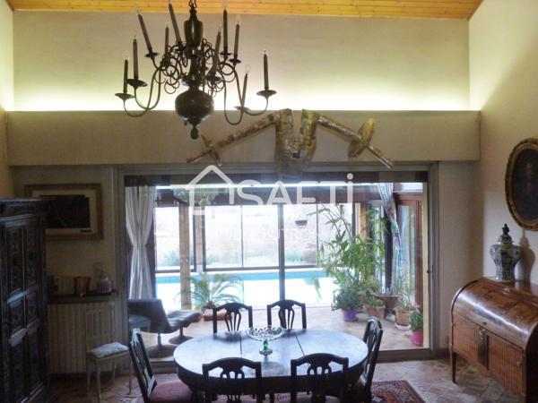 Maison d'architecte pleine de charme à visiter..