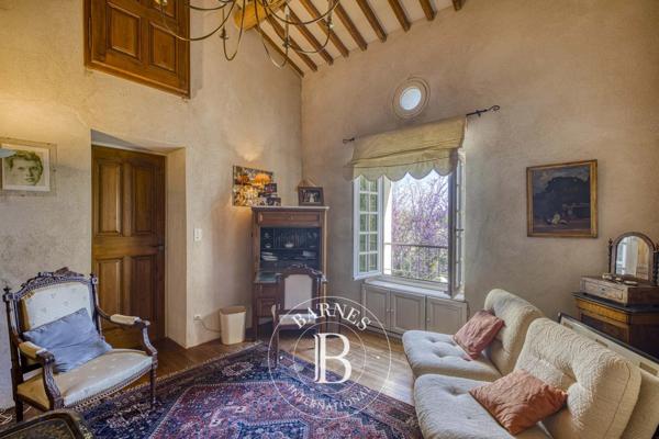Vaison-la-Romaine, Maison 8 Chambres -  380 m² à vendre