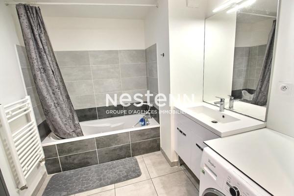 Secteur Centre ville - proche Traway T4 et metro ligne D- lumineux T2 avec balcon sans vis à vis et garage