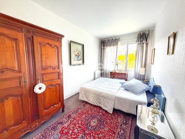 NOUVEAUTÉ NESTENN ROYAN - Maison 2 chambres + grand garage- rue calme en Centre-ville, en très bon état