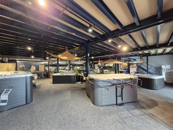 Saint-Estève (66240) Local commercial 1000m² Saint-Esteve