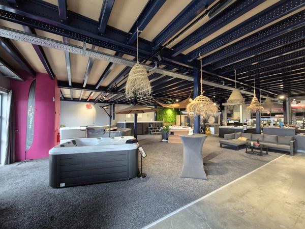 Saint-Estève (66240) Local commercial 1000m² Saint-Esteve