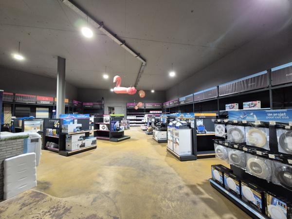 Saint-Estève (66240) Local commercial 1000m² Saint-Esteve