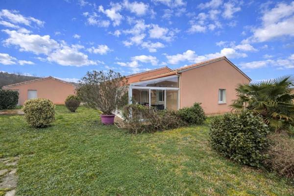 A vendre, maison de plain-pied récente au coeur d'un quartier résidentiel de Boulazac-isle-manoire 24750