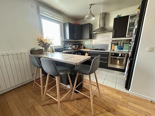 Appartement Poissy 3 pièces 52 m2 €245 000 ** - Référence 9067