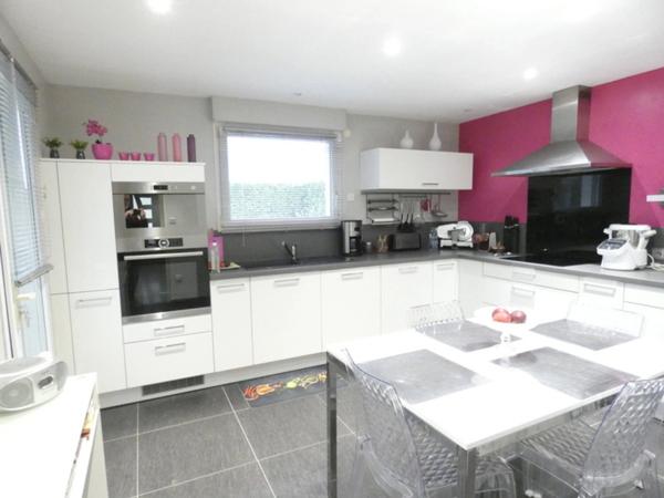 Maison à vendre 5 pièces proche de FEILLENS (01)