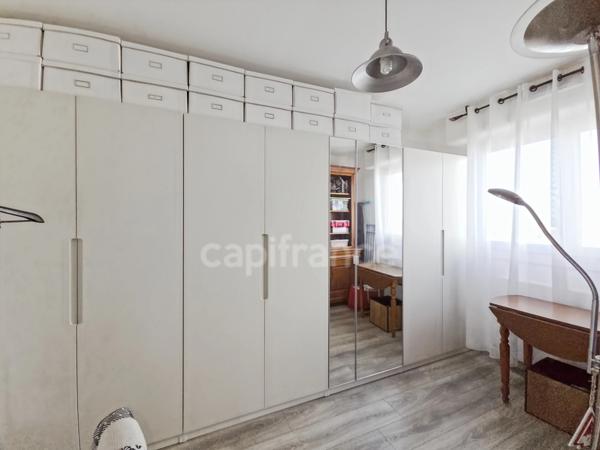 Appartement rénové à vendre 3 chambres