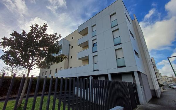 Appartement à louer    3 pièces • 74,90 m2 Caen