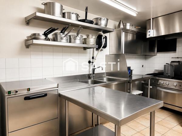 Fonds et murs commerciaux bar, tabac, FDJ, restaurant, pizzeria avec logement