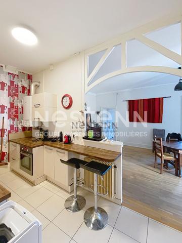 COUP DE COEUR !!  T3  de 64 m²  -  À deux pas du centre-ville, quartier St Nicolas !