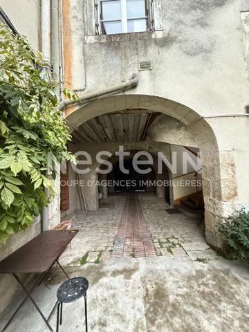 COUP DE COEUR !!  T3  de 64 m²  -  À deux pas du centre-ville, quartier St Nicolas !