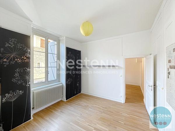 COUP DE COEUR !!  T3  de 64 m²  -  À deux pas du centre-ville, quartier St Nicolas !