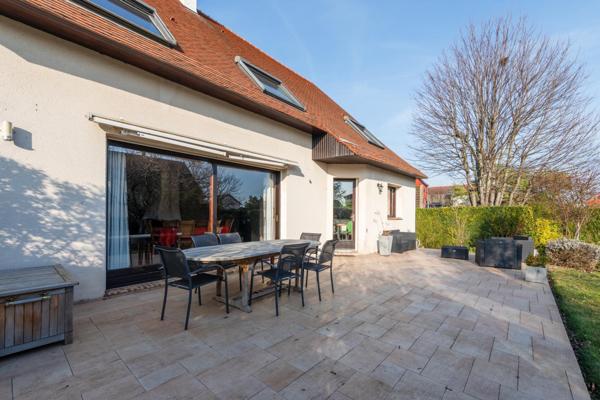 FERMETTES MAISON 244m2 7P 5CH S/SOL