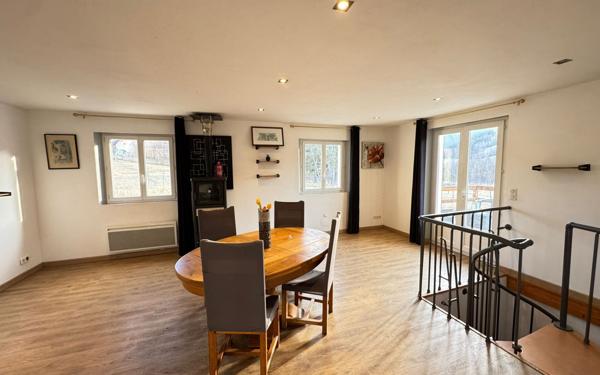 Maison à vendre    4 pièces •  Selonnet