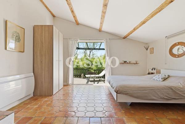 Vente Maison 7 pièces de 162m² - 13840 Rognes