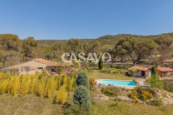 Vente Maison 7 pièces de 162m² - 13840 Rognes