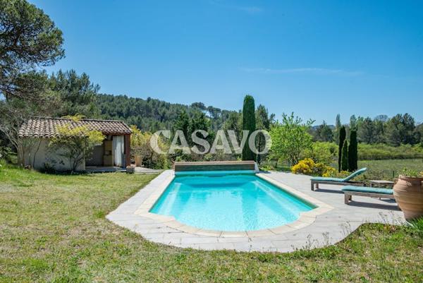 Vente Maison 7 pièces de 162m² - 13840 Rognes