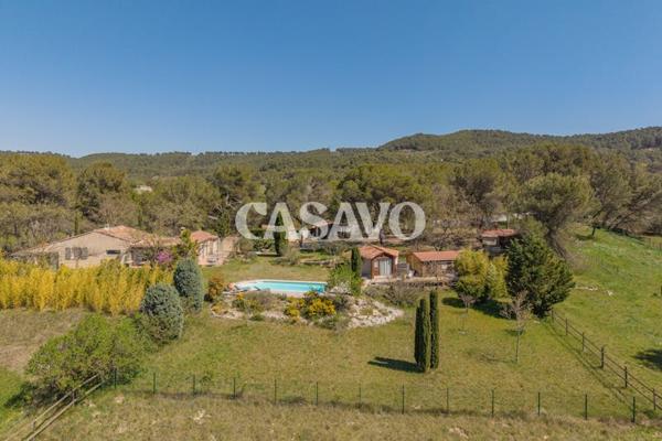 Vente Maison 7 pièces de 162m² - 13840 Rognes