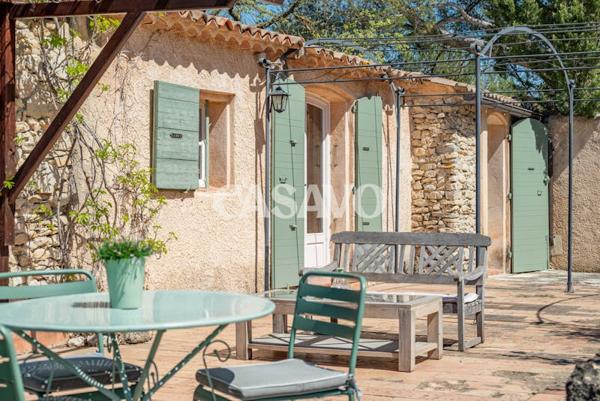 Vente Maison 7 pièces de 162m² - 13840 Rognes