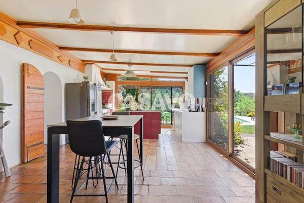 Vente Maison 7 pièces de 162m² - 13840 Rognes