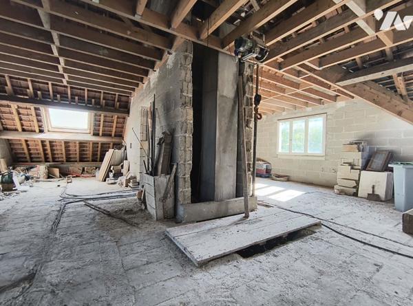 Vente A LA FERTE-MILON - GRAND PAVILLON D'HABITATION