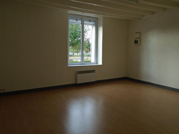 Appartement 2 pièces de 42,13 m² à louer à CLOYES LES TROIS RIVIERES (28220).