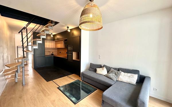 Maison à vendre    3 pièces •  Castres-Gironde