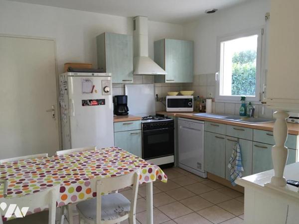 ORVAULT, Petit Chantilly. Maison de 4 chambres dont une de plain-pied. Garage et jardin. Libre 