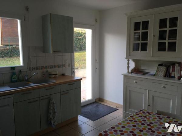 ORVAULT, Petit Chantilly. Maison de 4 chambres dont une de plain-pied. Garage et jardin. Libre 