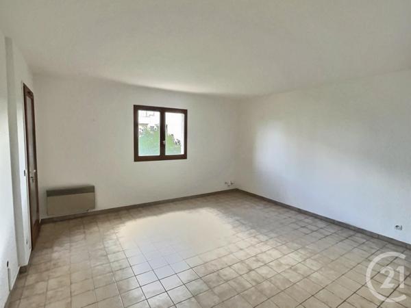 Appartement F3 à vendre  3 pièces - 63 m2 FREJUS - 83
