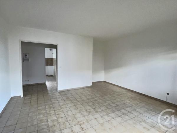Appartement F3 à vendre  3 pièces - 63 m2 FREJUS - 83
