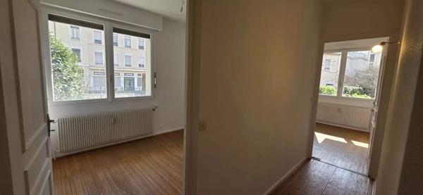 Lyon 6ᵉ – T3 lumineux de 74 m² en RDC surélevé – Résidence avec jardin