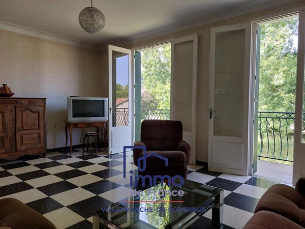 Pavillon T7 avec garage et cave sur terrai de 756m²