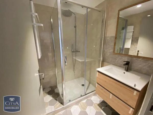 Appartement à louer 3 pièces 46.96m² Laon (02000)