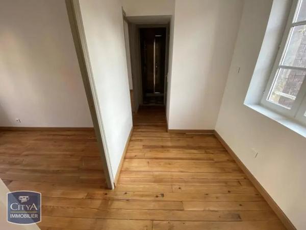 Appartement à louer 3 pièces 46.96m² Laon (02000)