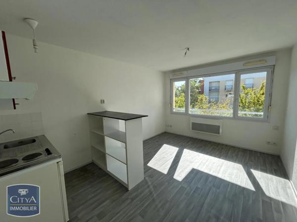 Appartement à louer 1 pièce 21.8m²