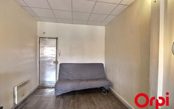 Appartement à louer    1 pièce • 29,82 m2 Marseille 1
