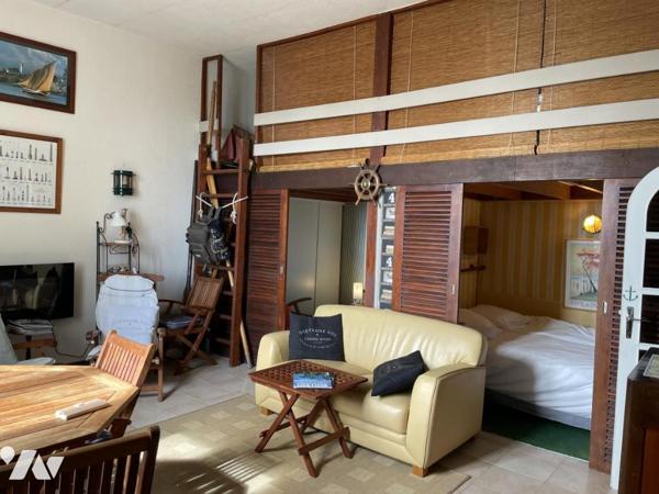 A VENDRE 56 LARMOR BADEN  APPT 40 m² EN DUPLEX AVEC VUE SUR LE GOLFE