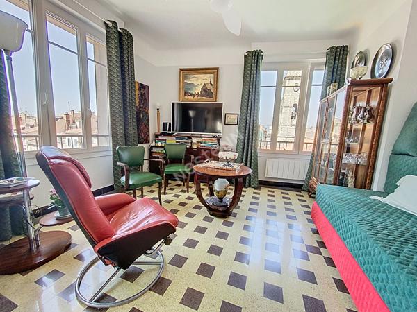 Appartement Toulon de 3 pièces de 64.45 m² avec balcon et cave .