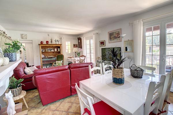 A VENDRE Maison Draguignan 4 pièces 101 m² avec PISCINE sur un terrain de 1429 m²